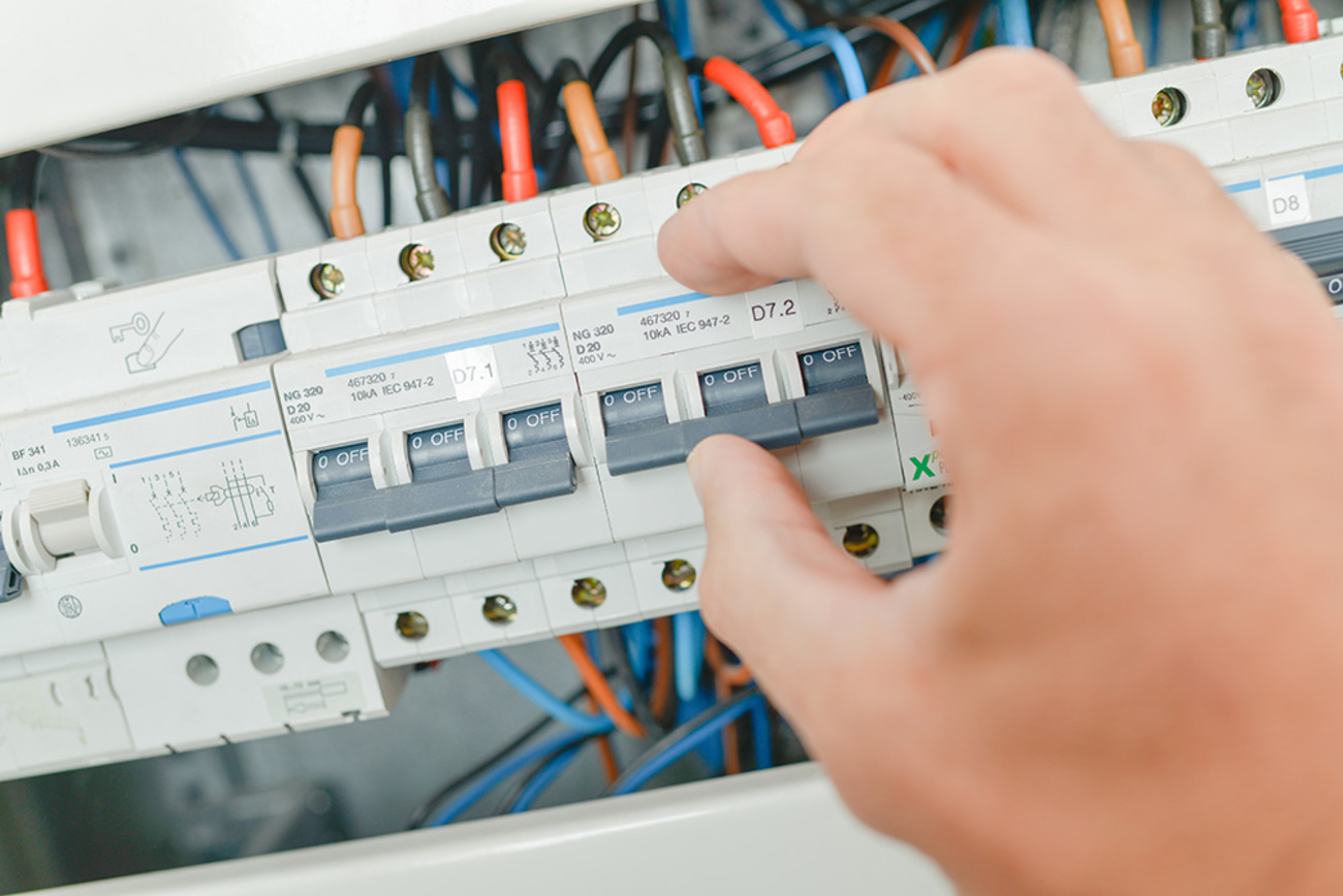Elektro­installation bei Elektrotechnik Lehmann in Sonnewalde OT Großbahren