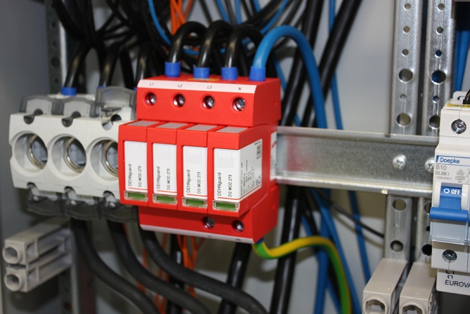 U berspannungsschutz bei Elektrotechnik Lehmann in Sonnewalde OT Großbahren