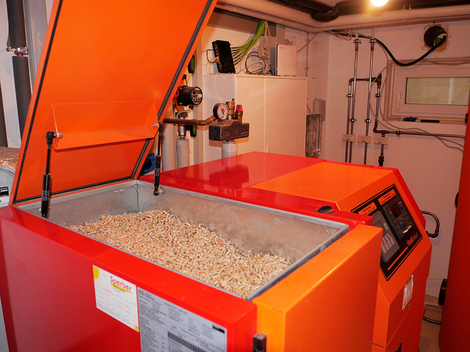 Palletheizung2 bei Elektrotechnik Lehmann in Sonnewalde OT Großbahren